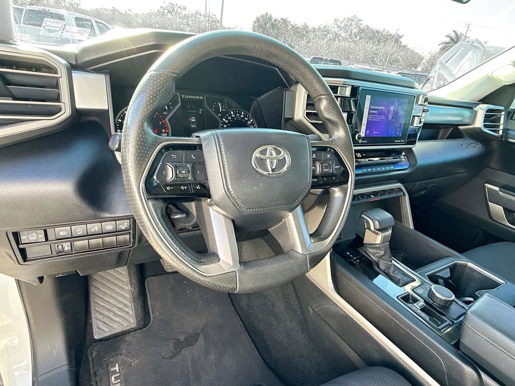 Used 2022 Toyota Tundra SR5 w/ SR5 Convenience Package image 12