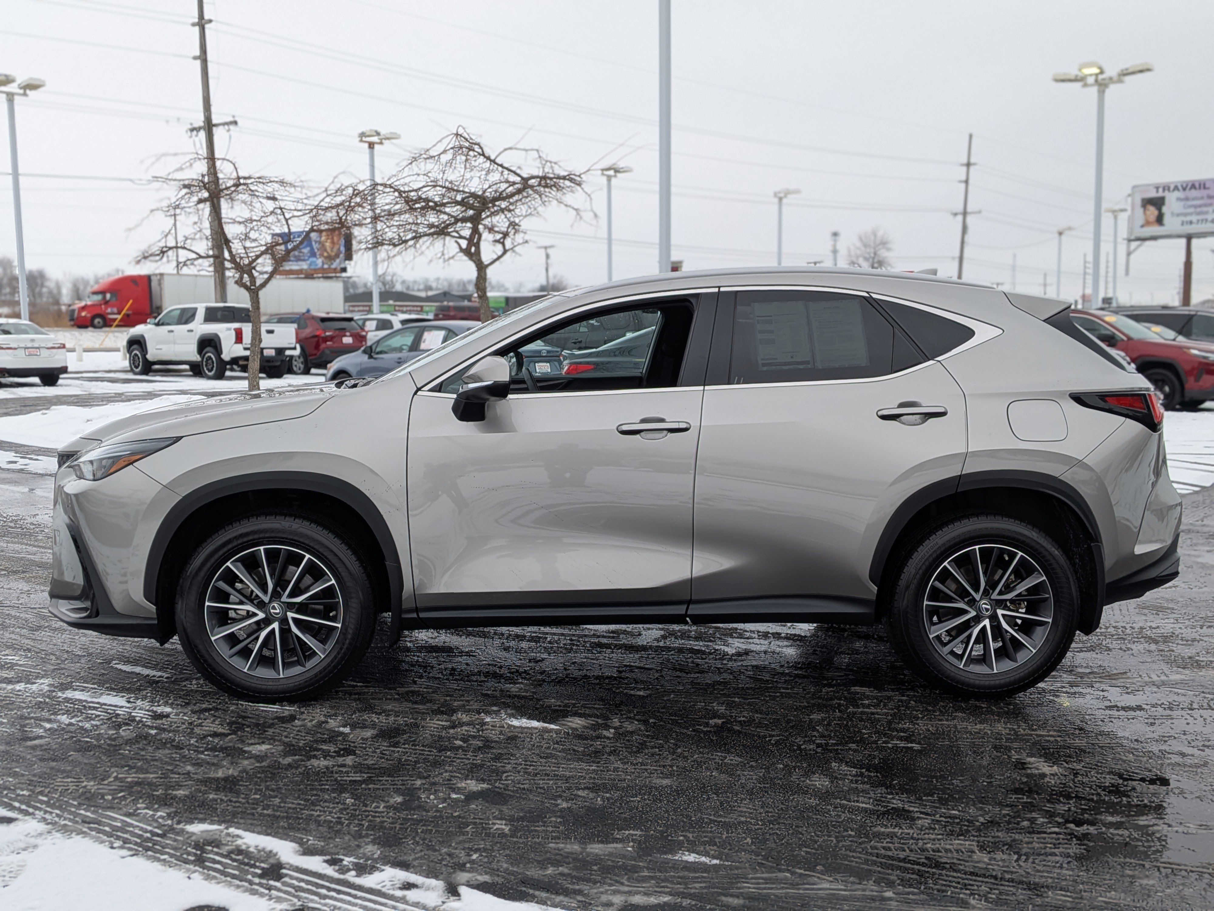 Used 2022 Lexus NX 350 AWD image 5
