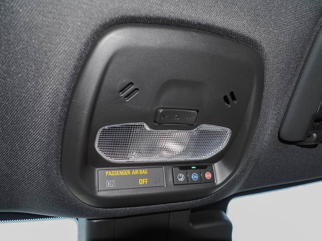 Used 2024 Chevrolet Trax RS w/ Driver Confidence Package image 33