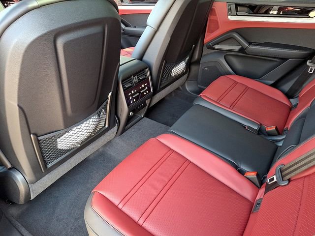 New 2026 Porsche Cayenne image 13