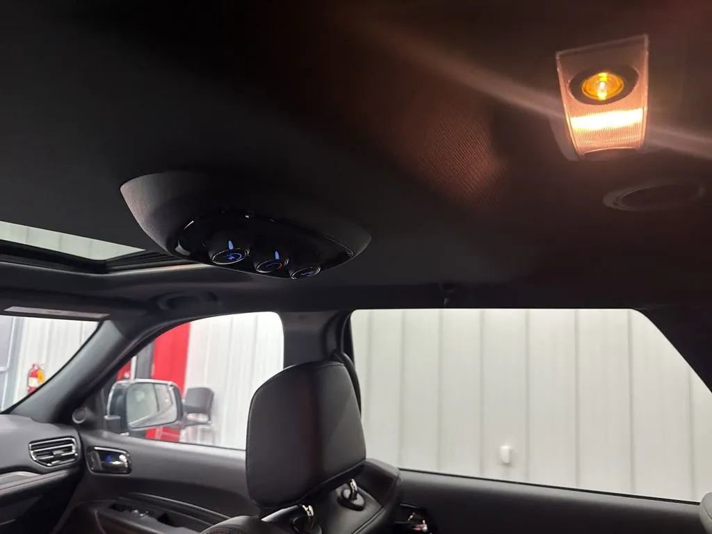 Used 2025 Dodge Durango R/T AWD/4WD image 22