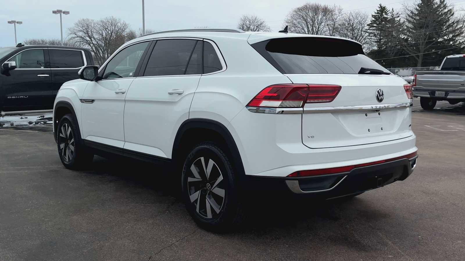 Used 2020 Volkswagen Atlas Cross Sport SEL image 4