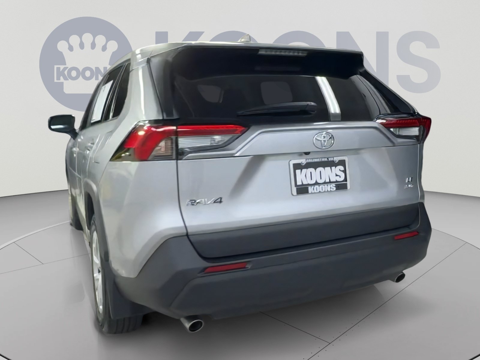 Used 2025 Toyota RAV4 LE AWD/4WD image 10