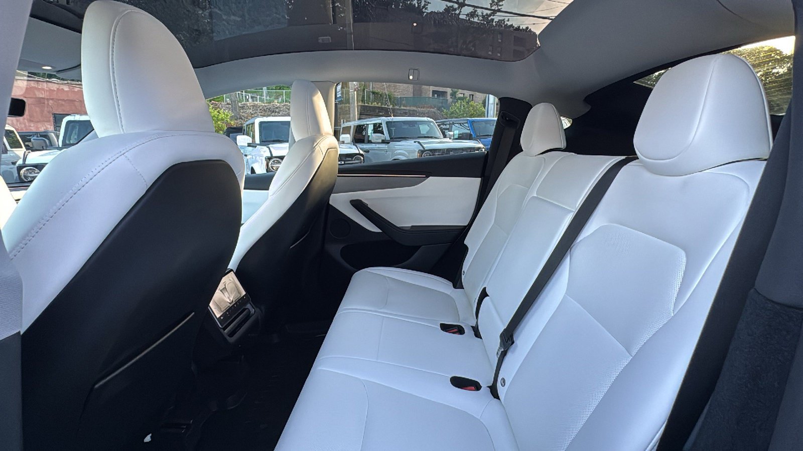 Used 2026 Tesla Model Y 2WD image 28