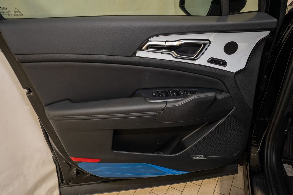 New 2026 Kia Sportage SX FWD image 14