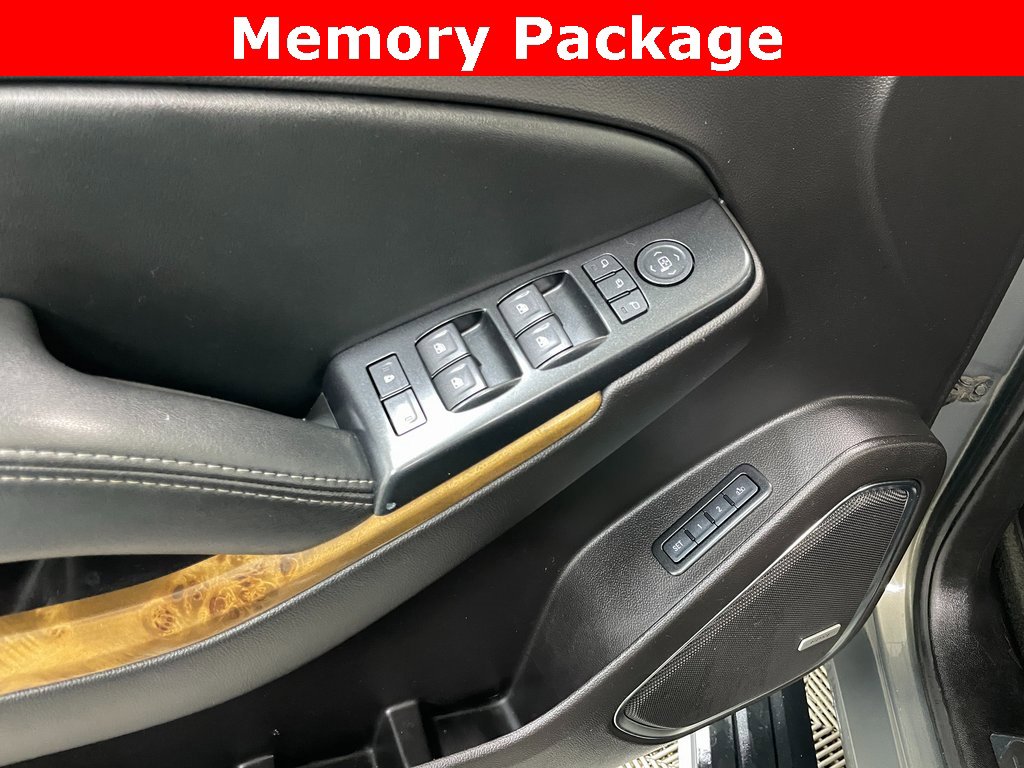Used 2017 GMC Yukon Denali w/ Open Road Package image 12