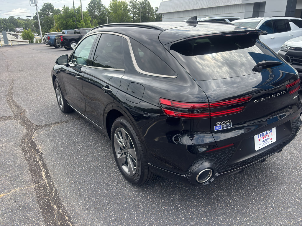 Used 2024 Genesis GV70 3.5T Sport AWD/4WD image 8