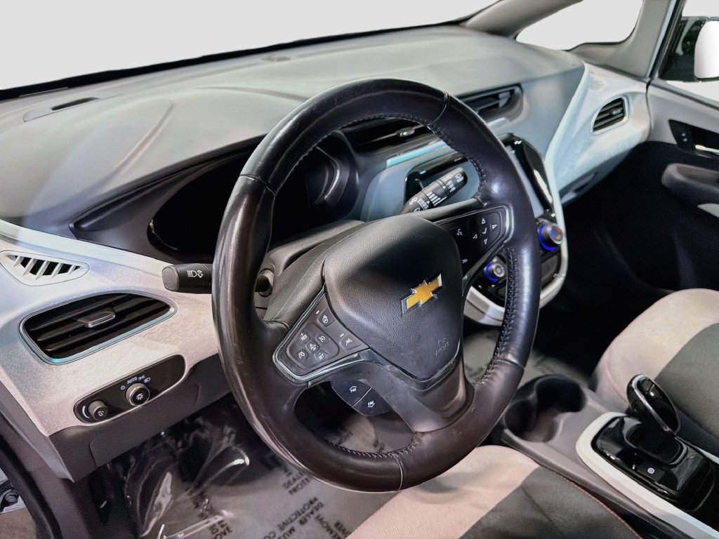 Used 2021 Chevrolet Bolt LT FWD image 11