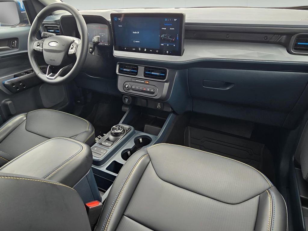 Used 2025 Ford Maverick Lobo AWD/4WD image 11