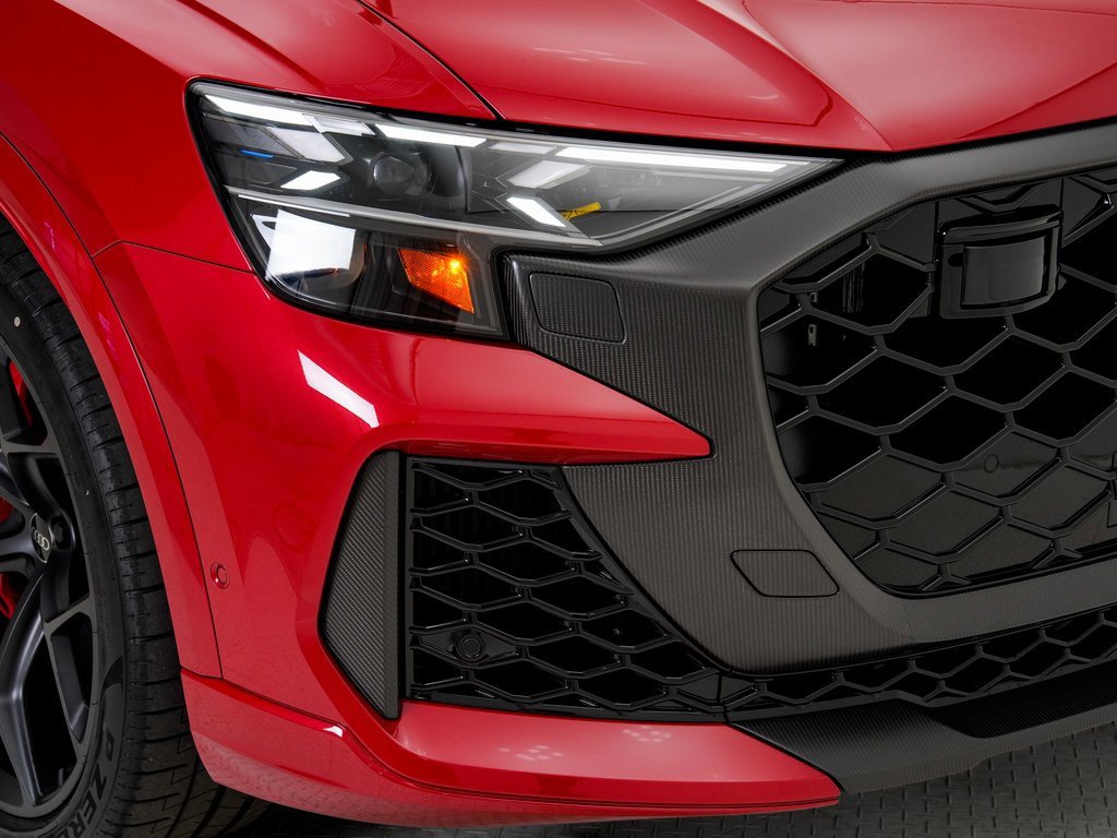New 2025 Audi RS Q8 performance image 37