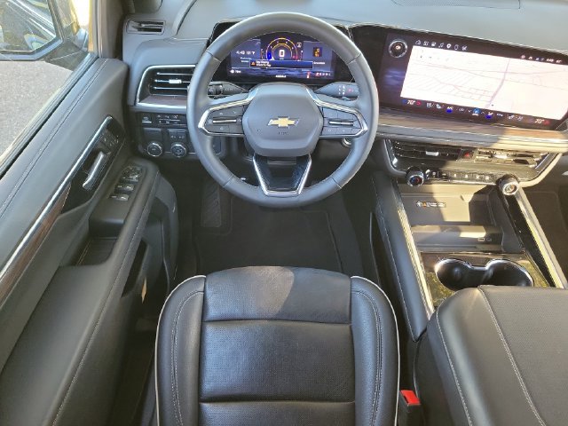 Certified 2025 Chevrolet Tahoe Premier RWD image 11