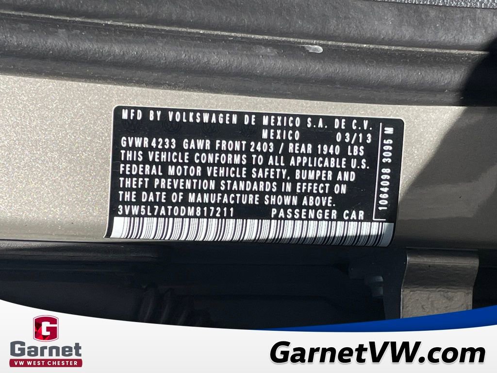 Used 2013 Volkswagen Beetle TDI image 17