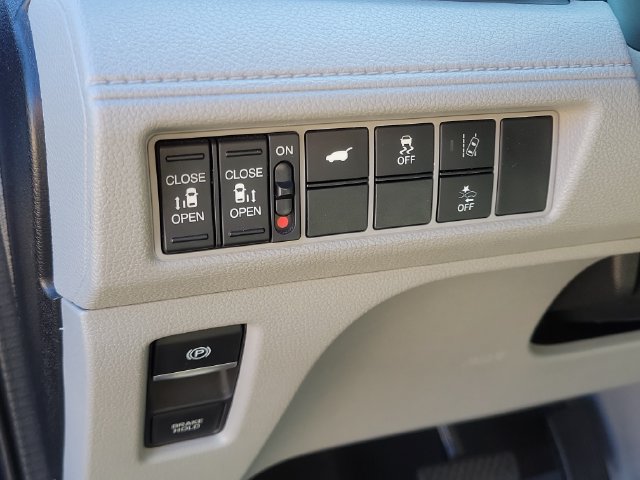 Used 2018 Honda Odyssey EX-L image 11