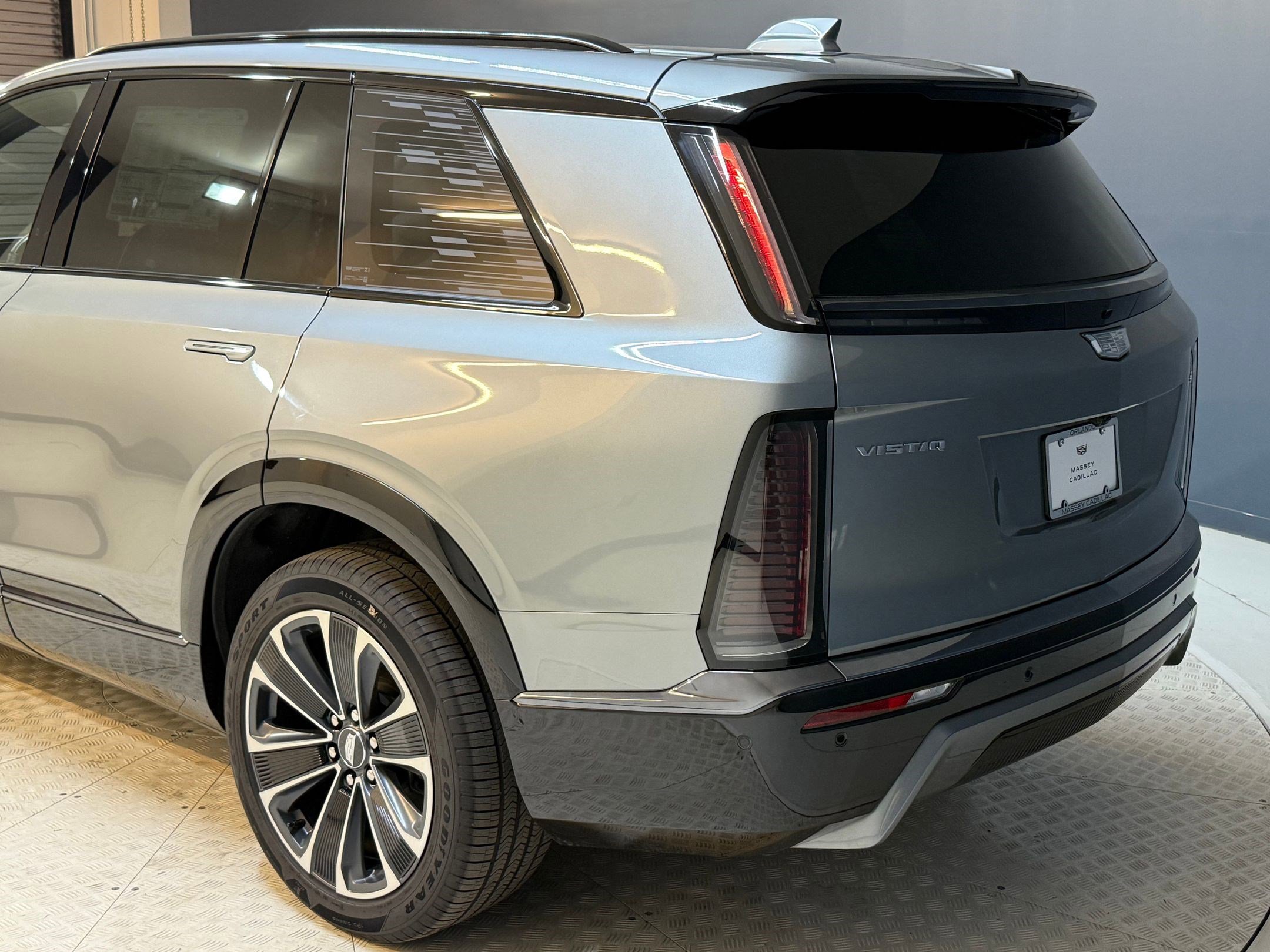 New 2026 Cadillac Vistiq Sport w/ LPO, Floor Liner Package image 22