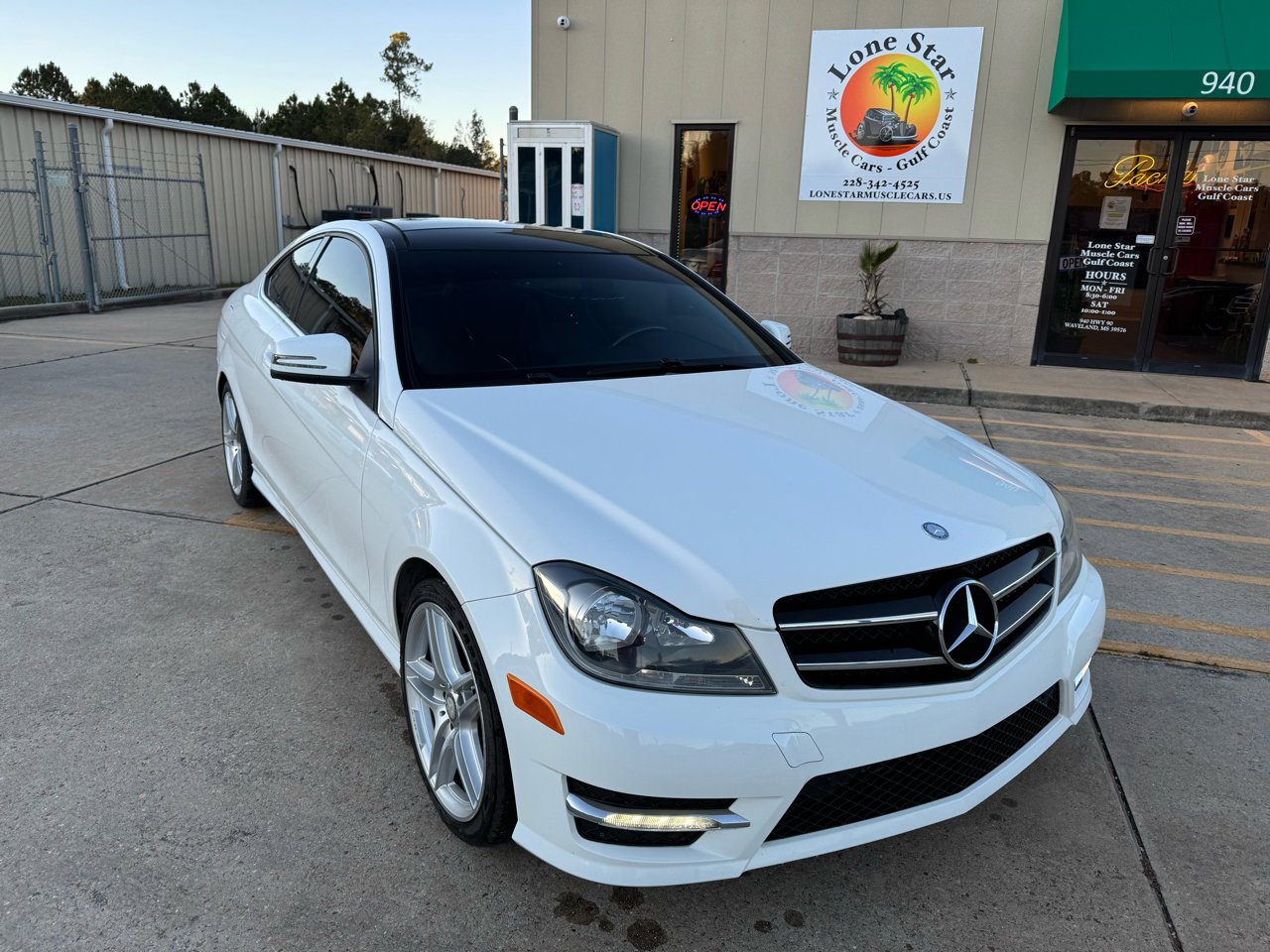 Used 2015 Mercedes-Benz C 250 Coupe image 2