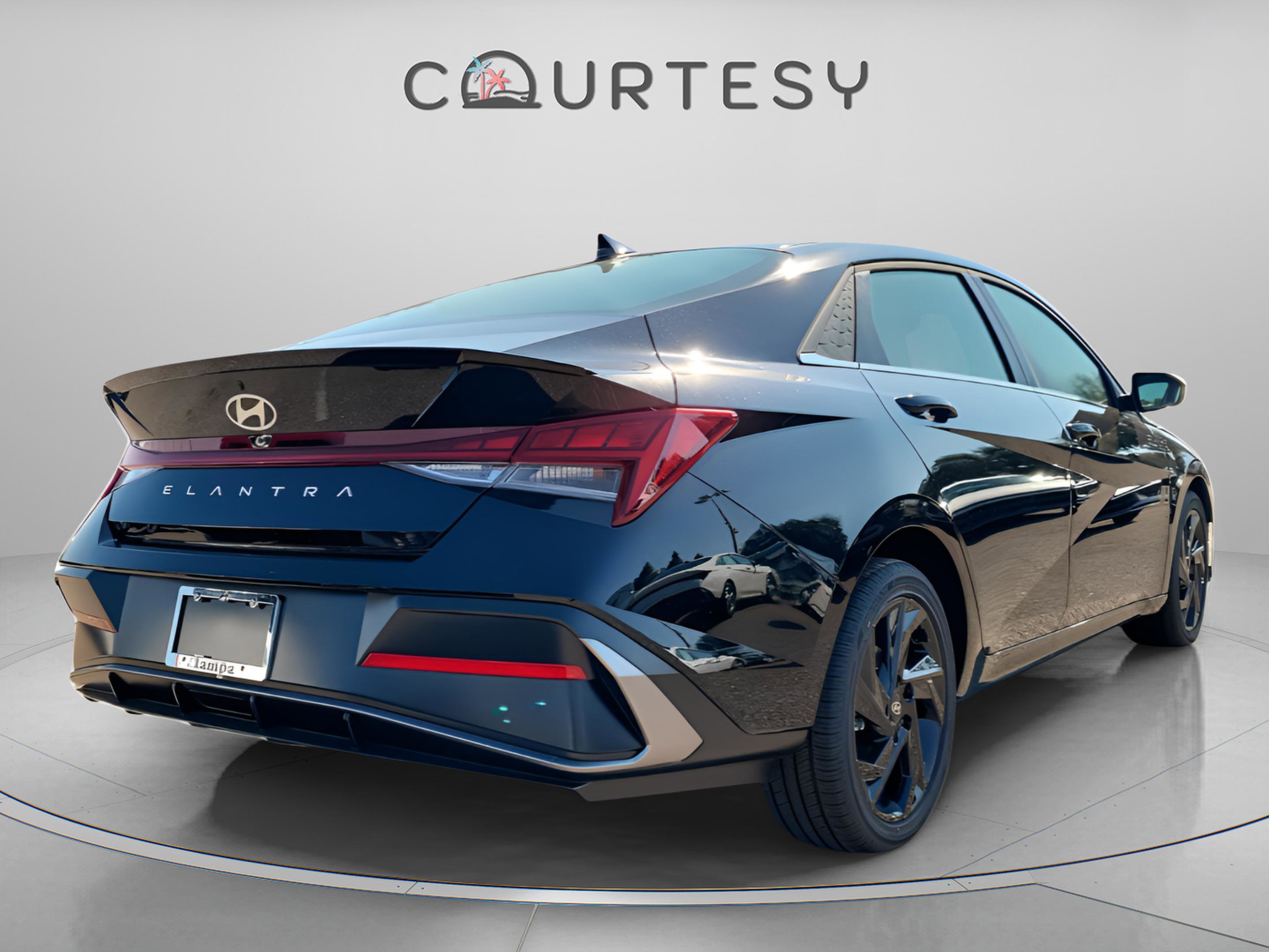 New 2026 Hyundai Elantra SEL Sport image 4