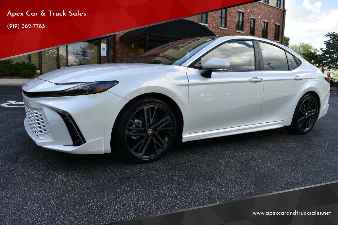 Used 2026 Toyota Camry XSE FWD image 1