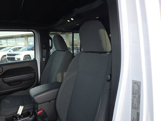 Used 2024 Jeep Wrangler Willys image 13