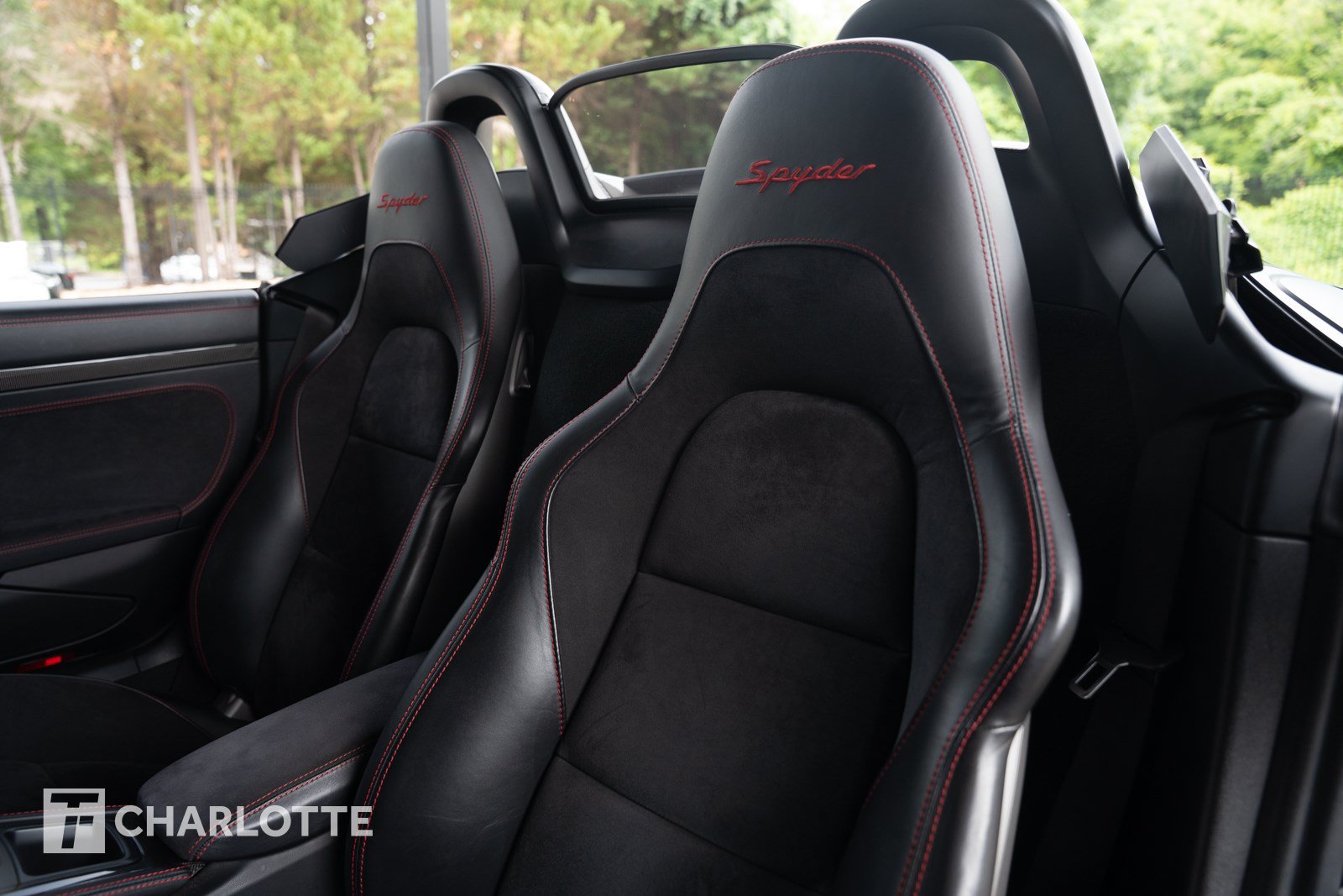 Used 2021 Porsche 718 Boxster Spyder RWD image 23