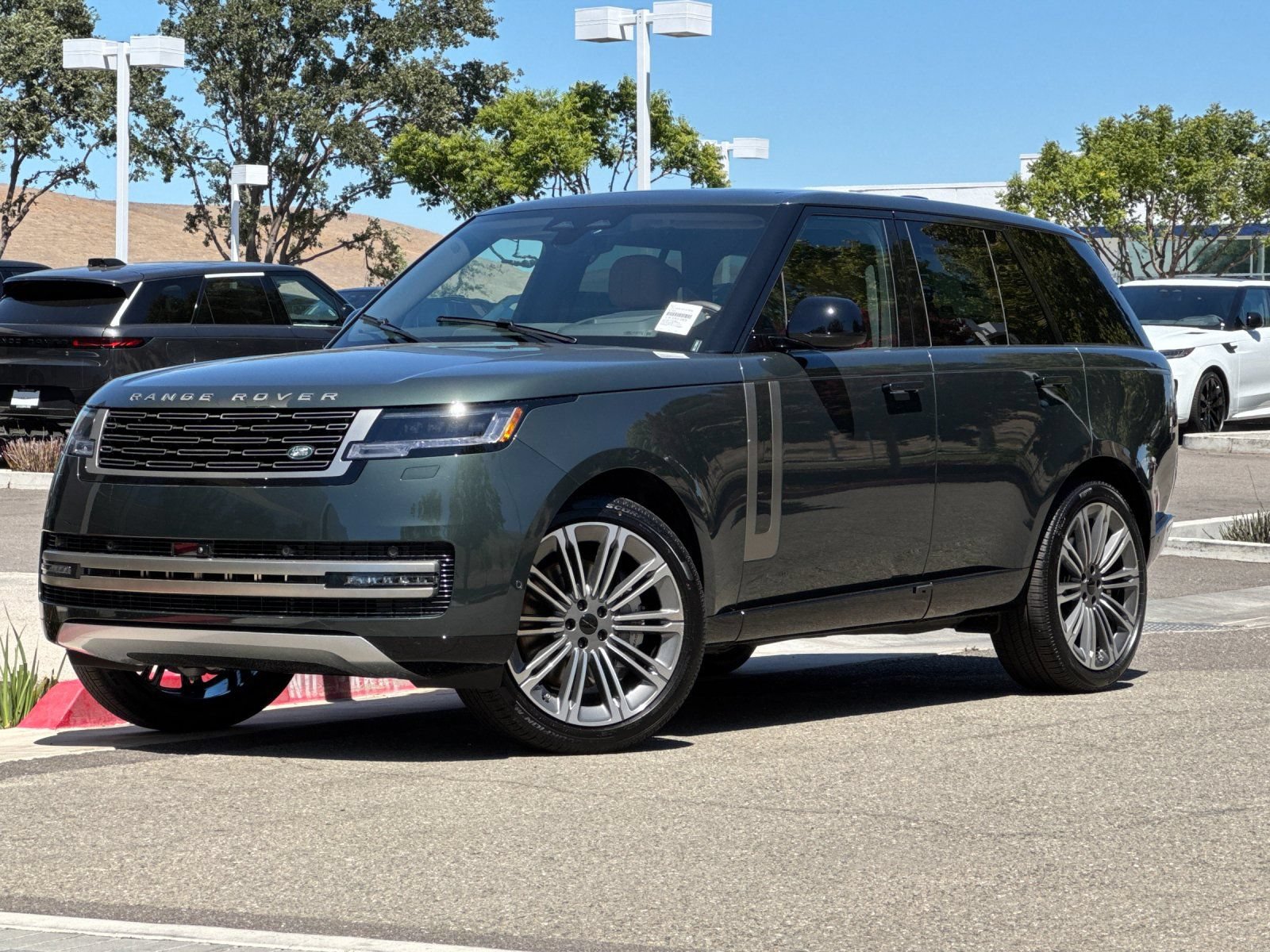 New 2026 Land Rover Range Rover SE