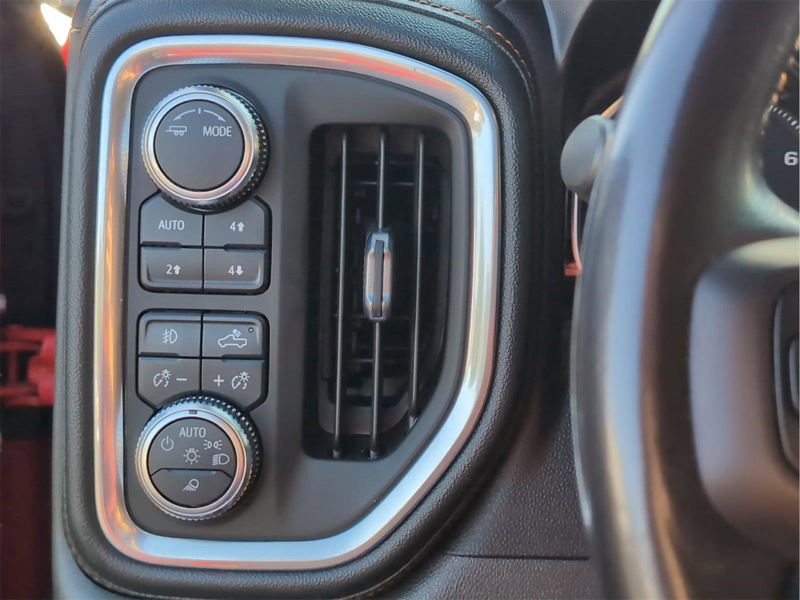 Used 2021 GMC Sierra 1500 AT4 w/ AT4 Value Package AWD/4WD image 27
