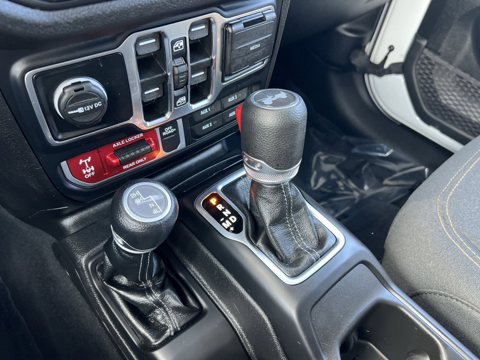 Used 2024 Jeep Wrangler Willys image 20