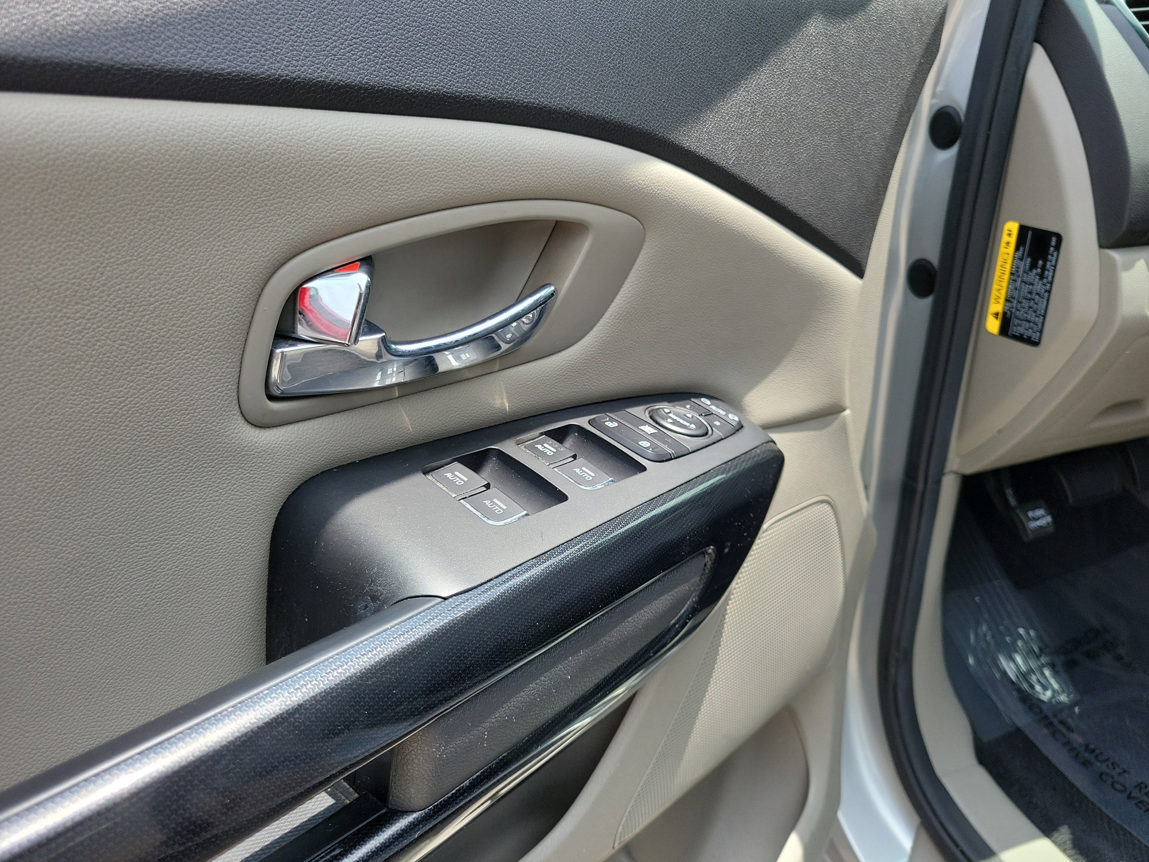 Used 2017 Kia Sedona EX FWD image 18