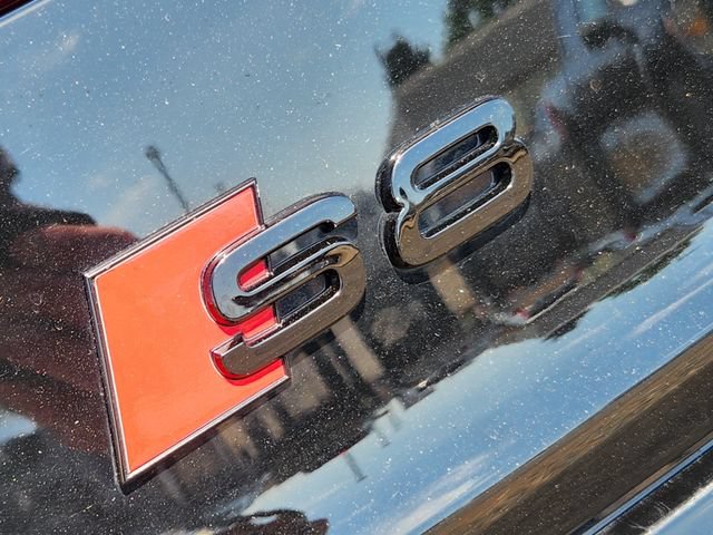 Used 2022 Audi S8 w/ S8 Comfort Plus Package AWD/4WD image 18