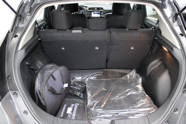 Used 2024 Nissan Leaf S image 21