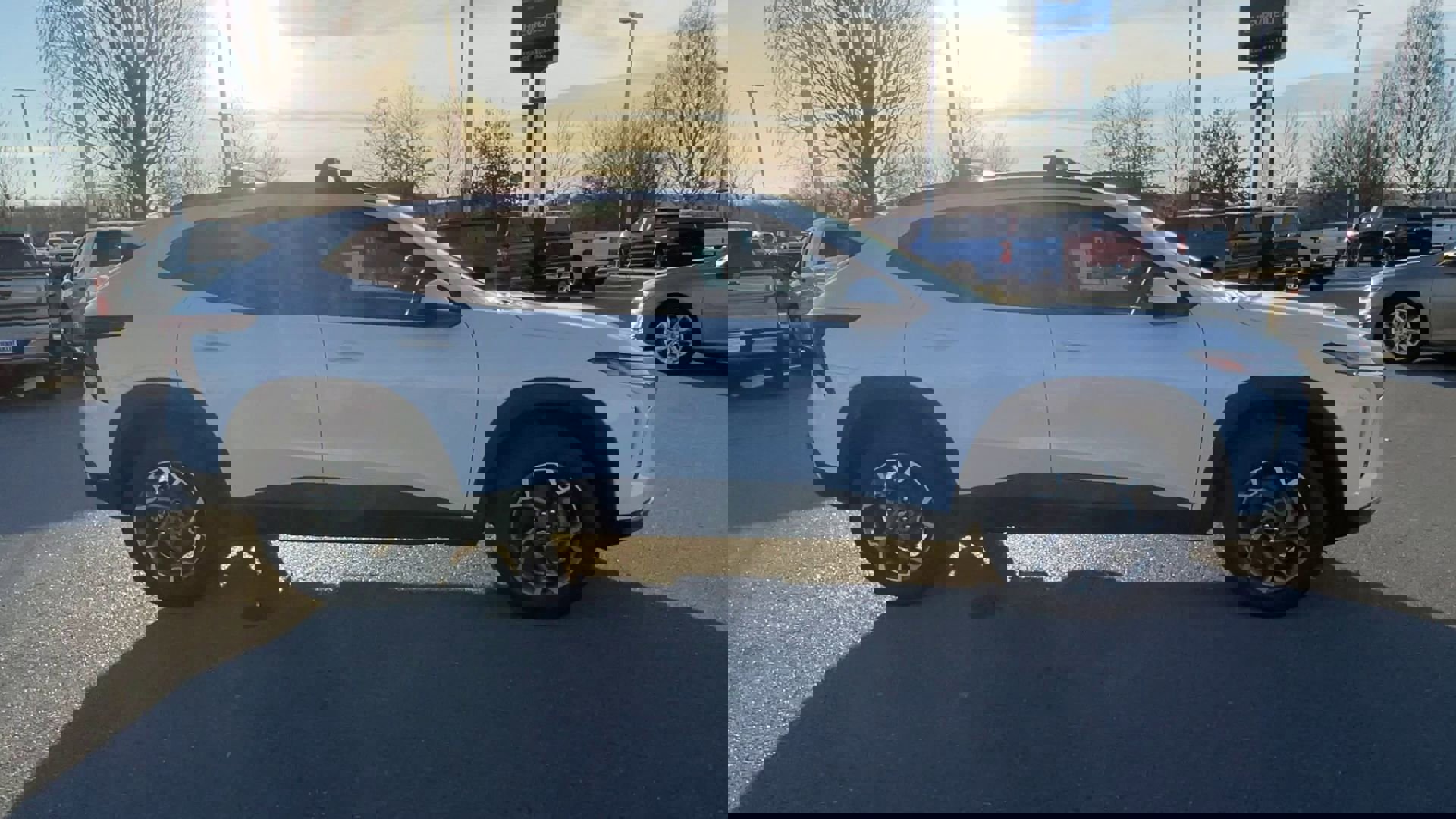 New 2025 Chevrolet Trax LT w/ Driver Confidence Package image 9