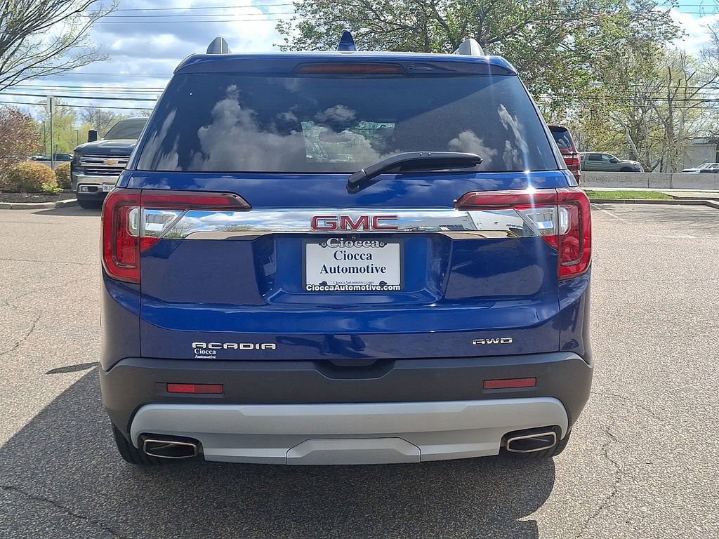 Used 2023 GMC Acadia SLT w/ Preferred Package AWD/4WD image 8