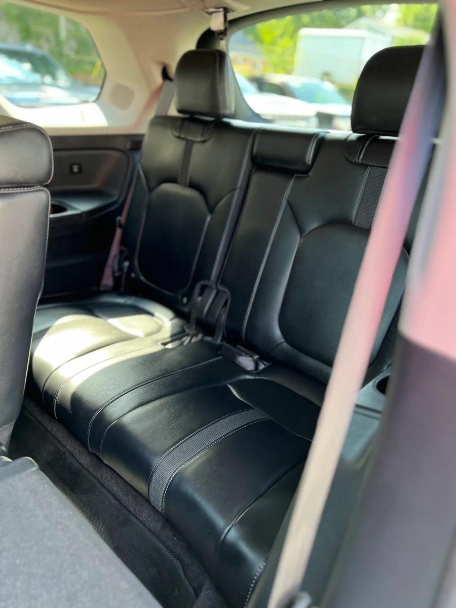 Used 2024 Honda Pilot Touring image 14