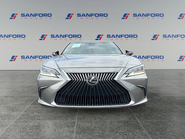 Used 2020 Lexus ES 350 Ultra Luxury w/ Accessory Package 2 FWD image 8