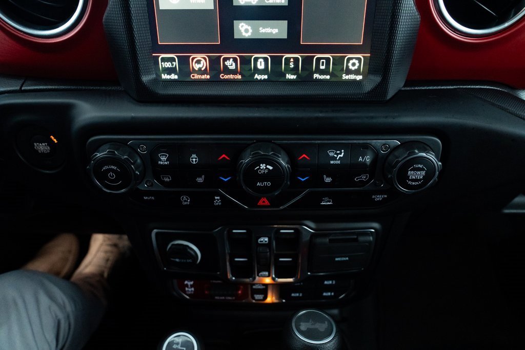 Used 2023 Jeep Wrangler Unlimited Rubicon w/ Cold Weather Group image 18