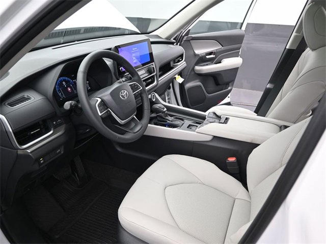 New 2026 Toyota Grand Highlander XLE image 5