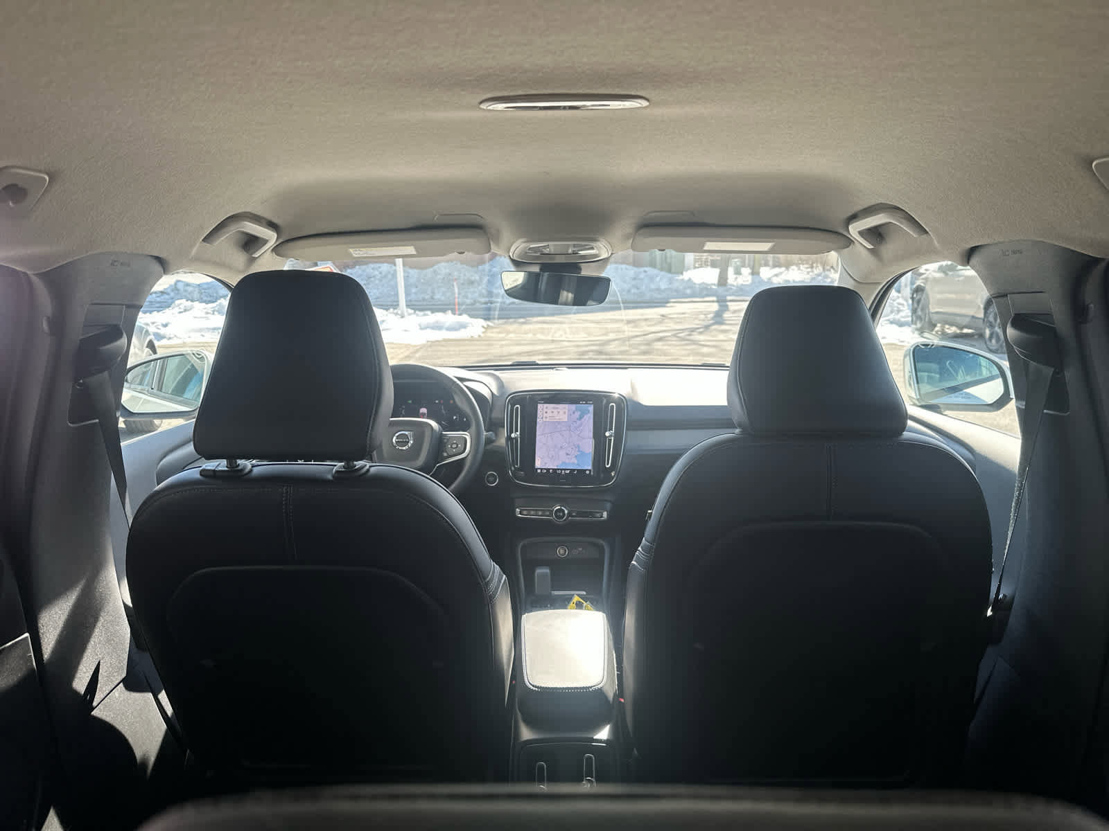 Certified 2023 Volvo XC40 B5 Core w/ Convenience Package image 28