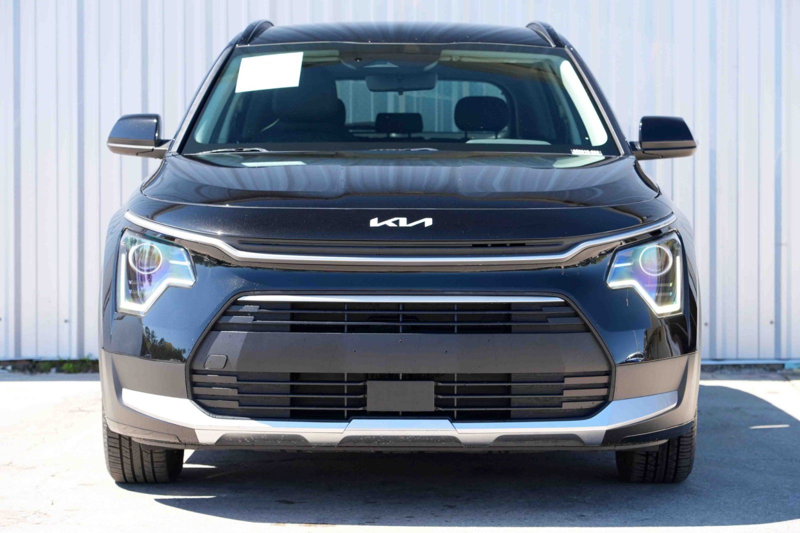 Used 2023 Kia Niro EX FWD image 6