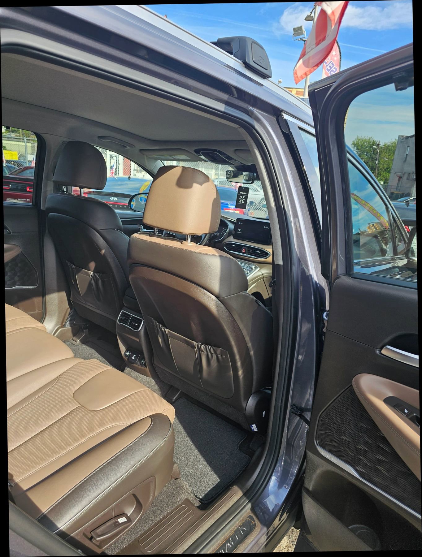 Used 2022 Hyundai Santa Fe Limited image 10