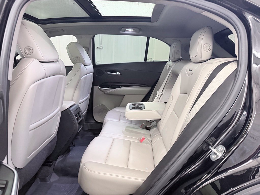 Used 2020 Cadillac XT4 Premium Luxury w/ Driver Awareness Package AWD/4WD image 27