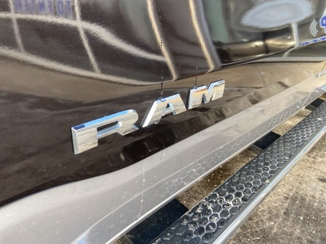 Used 2019 RAM 1500 Laramie image 8