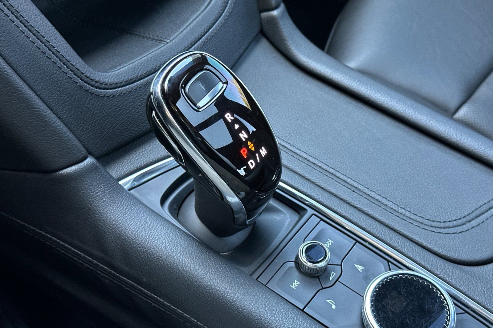 Used 2020 Cadillac XT6 Premium Luxury image 23