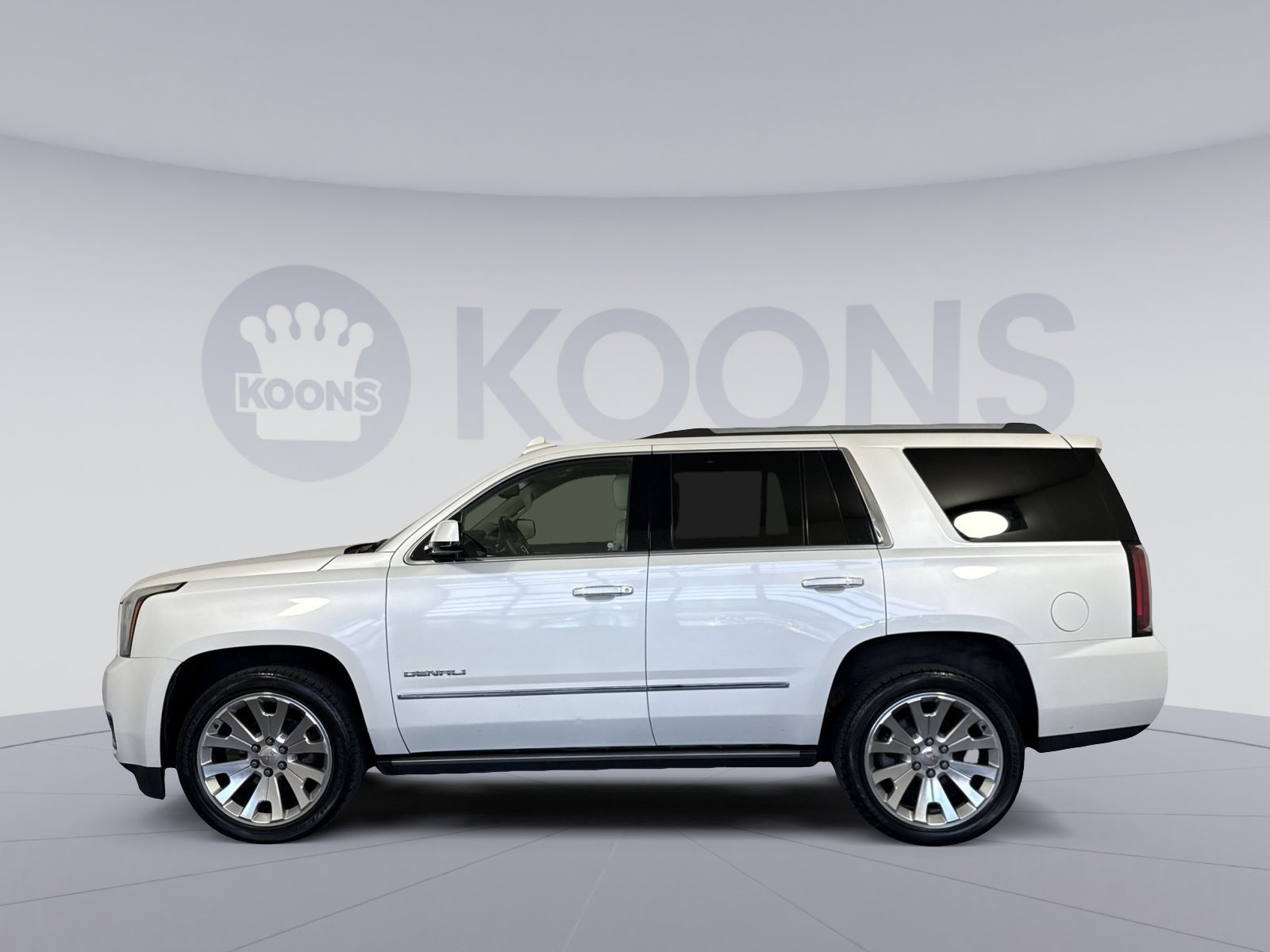 Used 2018 GMC Yukon Denali w/ Open Road Package AWD/4WD image 2