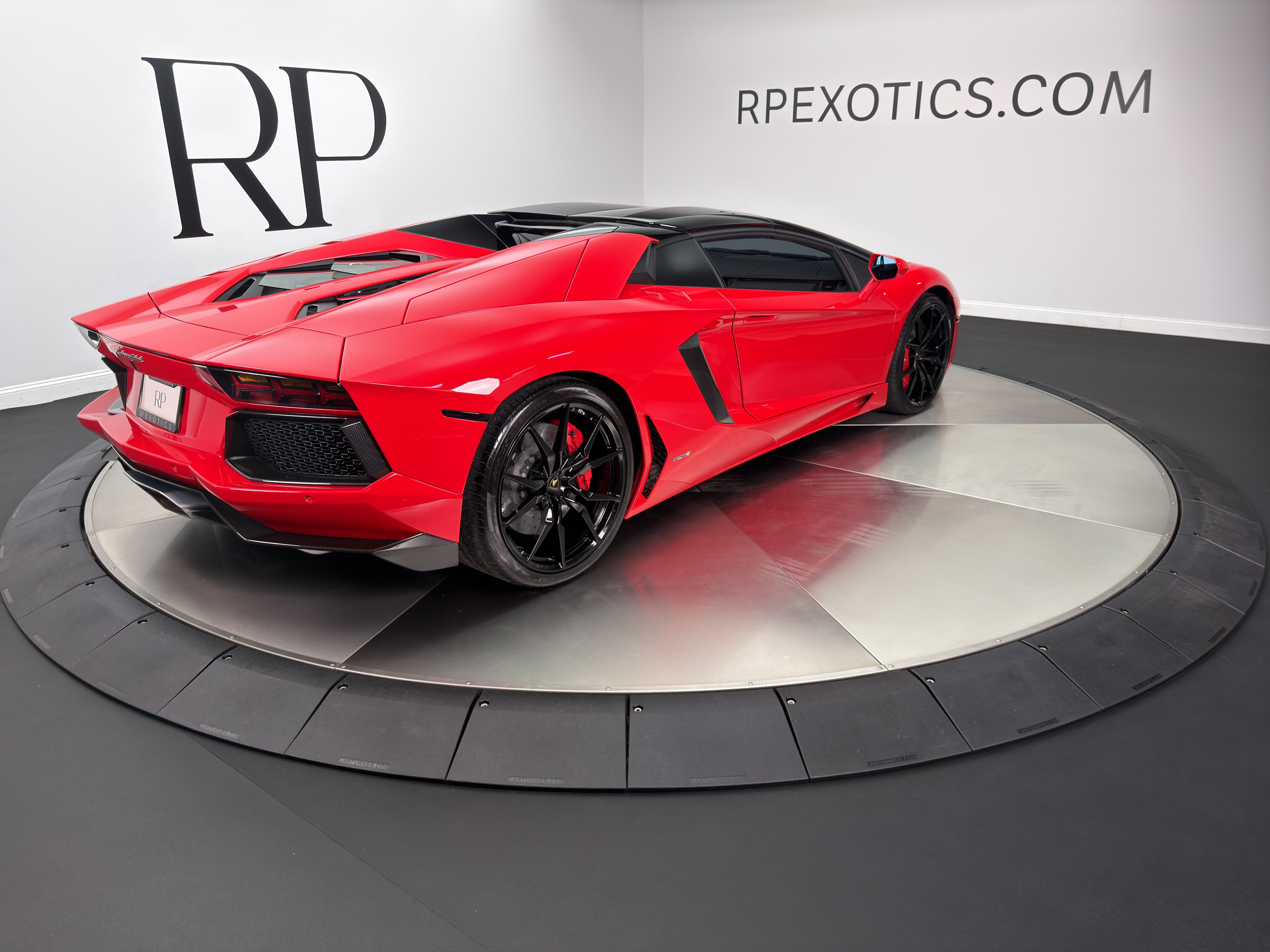 Used 2016 Lamborghini Aventador LP 700-4 AWD/4WD image 17