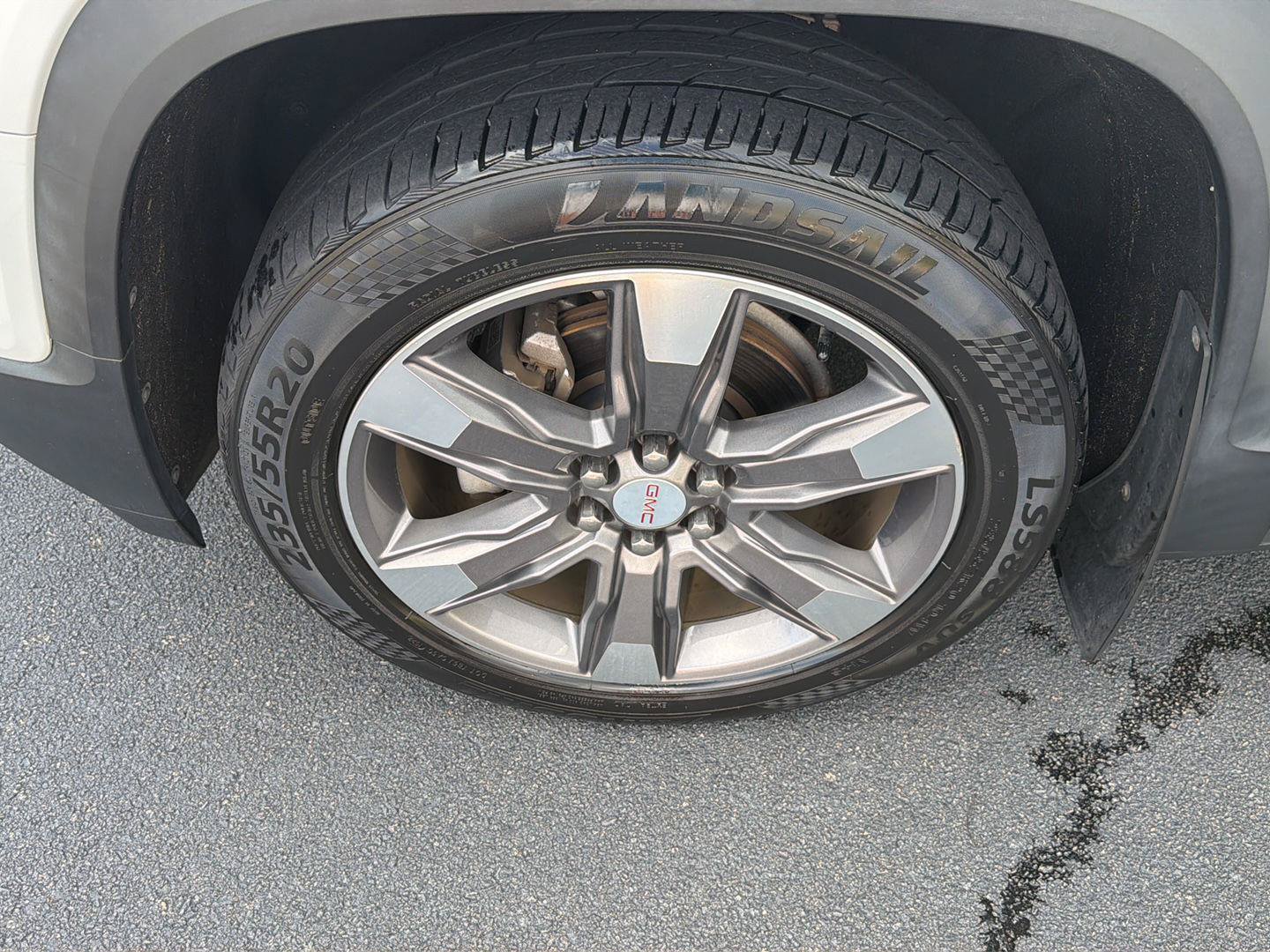 Used 2019 GMC Acadia SLT FWD image 39