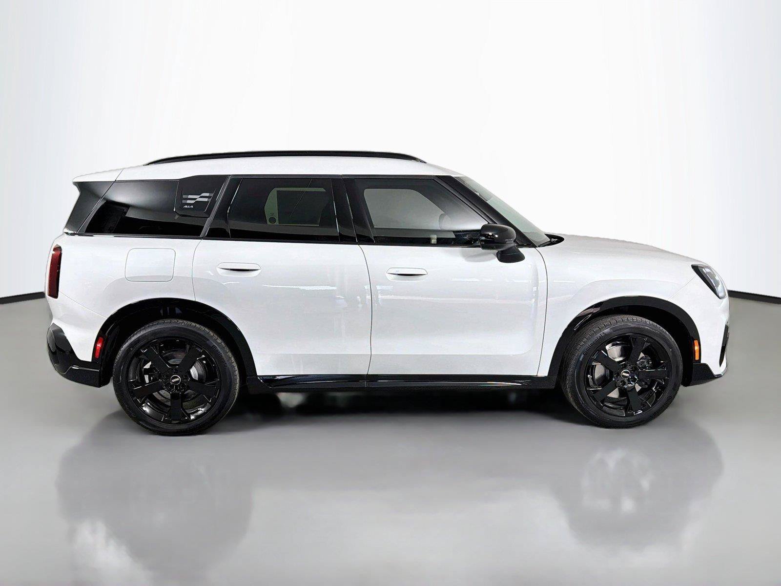 New 2027 MINI Cooper Countryman S w/ Comfort Package Max AWD/4WD image 4