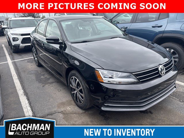 Used 2017 Volkswagen Jetta SE image 1