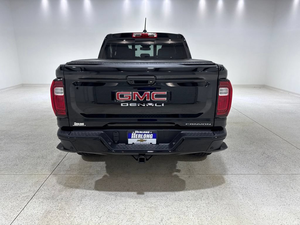 Used 2026 GMC Canyon Denali AWD/4WD image 4