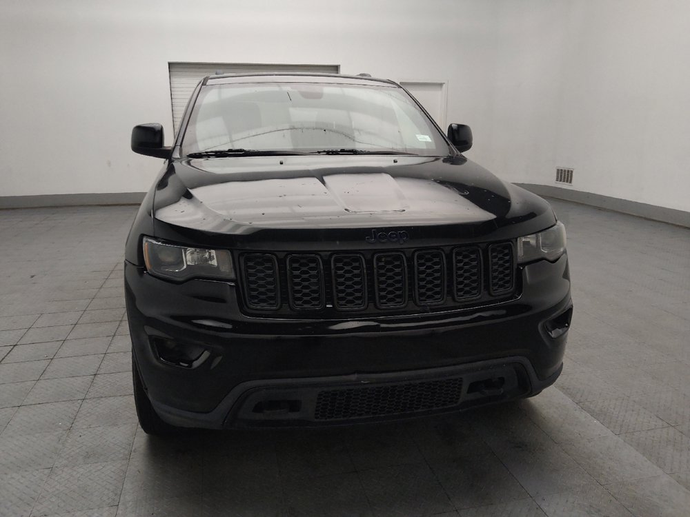 Used 2018 Jeep Grand Cherokee Laredo AWD/4WD image 14