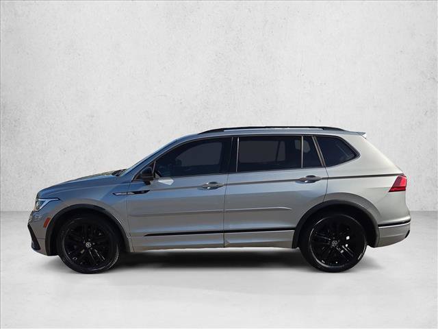 Used 2022 Volkswagen Tiguan SE R-Line FWD image 10