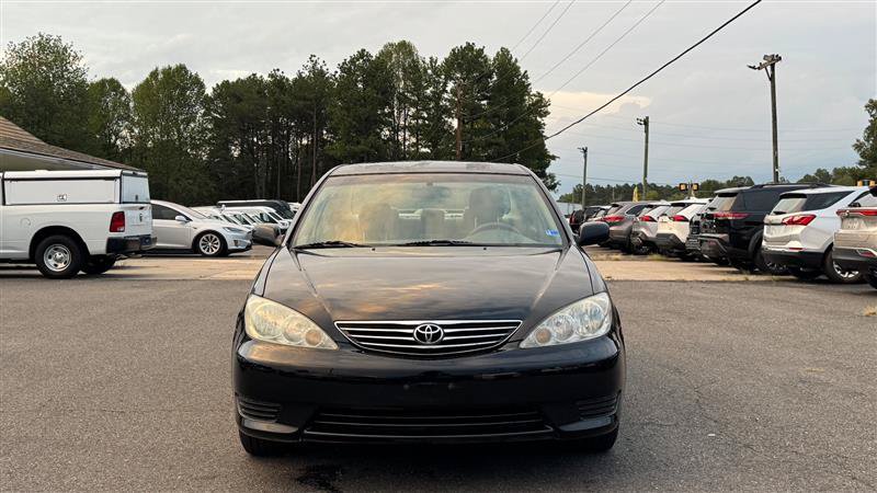 Used 2005 Toyota Camry LE FWD image 5